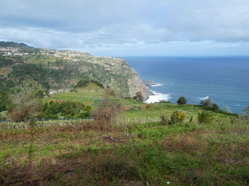 Starting point of the hike on the coastal path from Quinta Do Furao to Sao Jorge