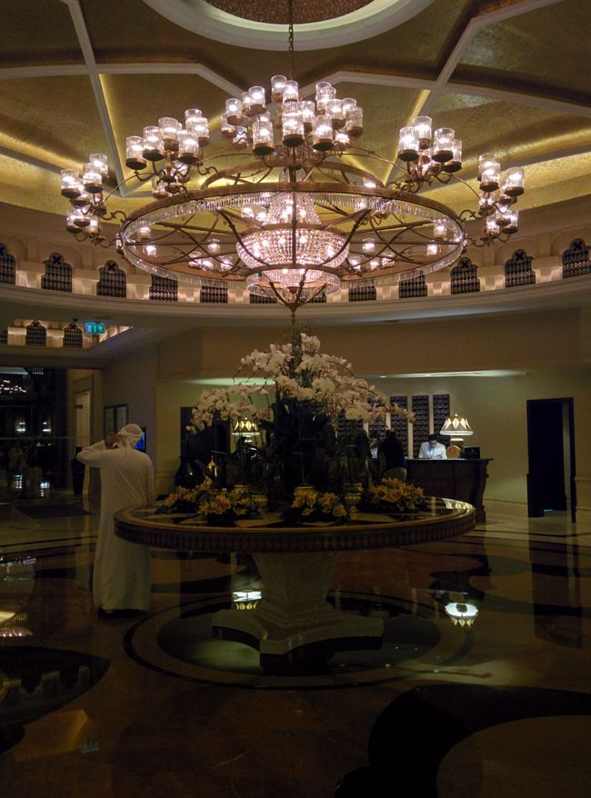 Shangri-La Hotel Qaryat Al Beri