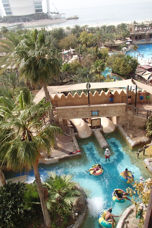 Wild Wadi Waterpark - Wave pool
