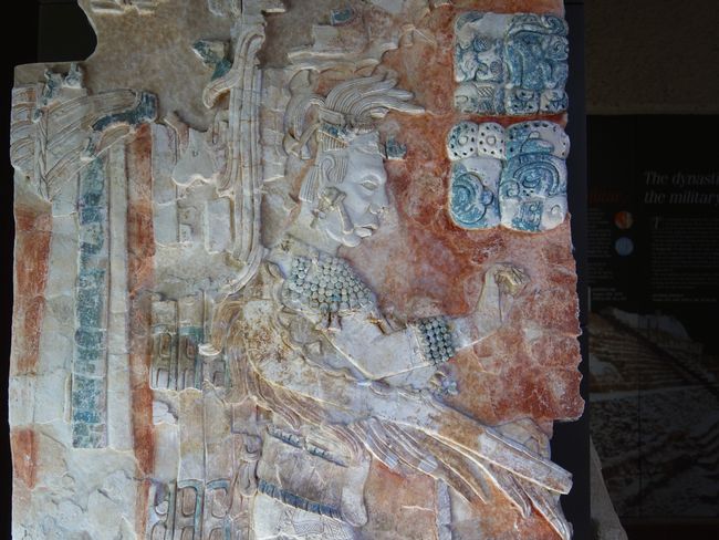 Das allerbeste Relief in Palenque (noch mit den Originalfarben aus dem 7. Jhdt.) ...