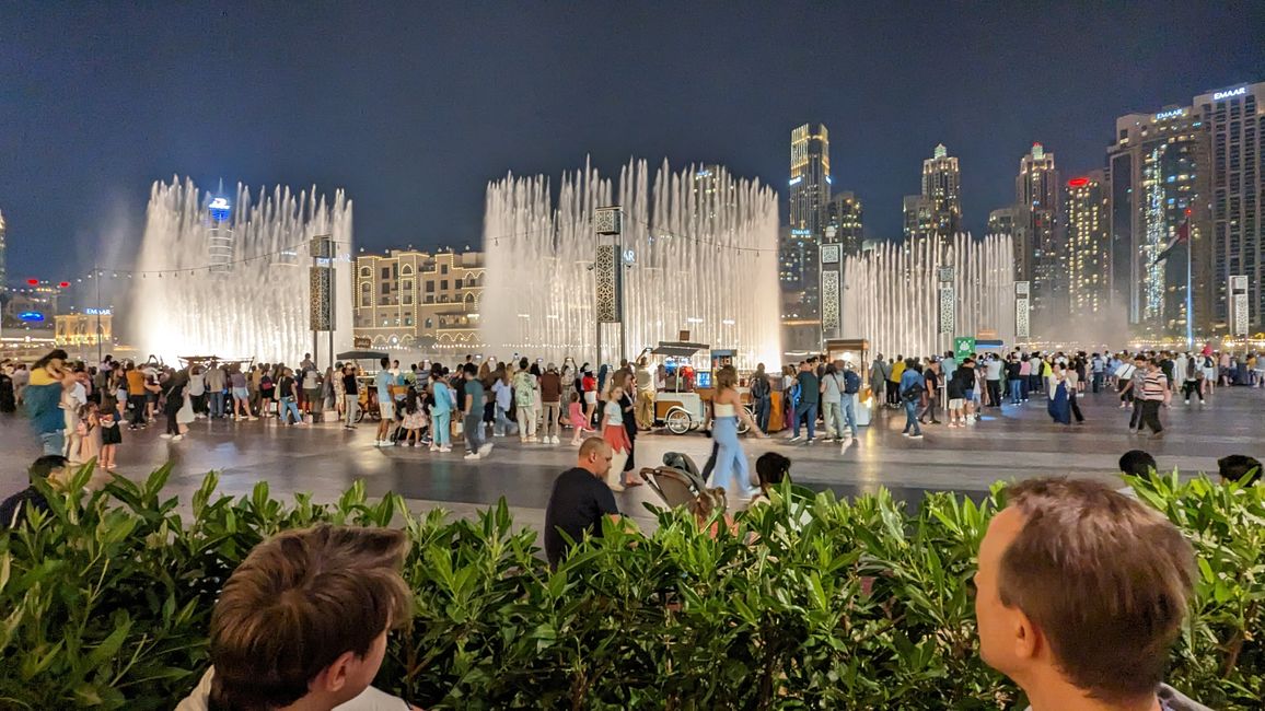Dubai Fountain Water Show
