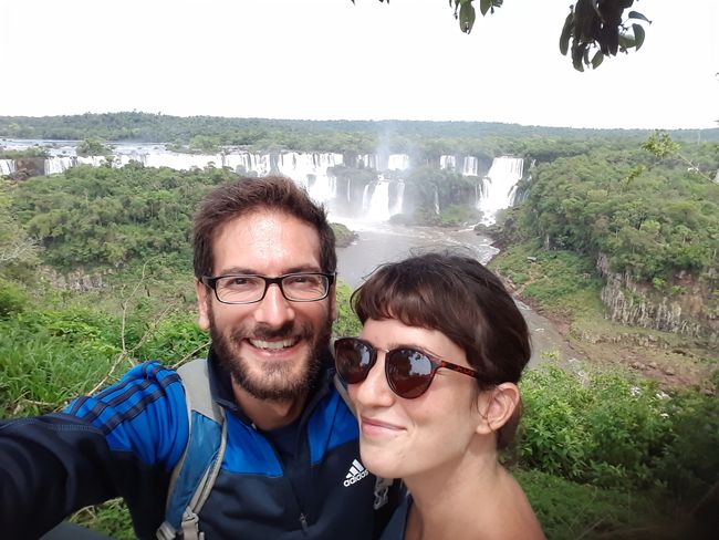 Waterfalls from Brazil/Cataratas desde Brasil
