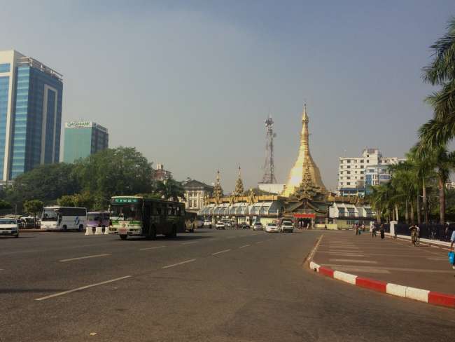 Su-le' Pagoda, the only pagoda in Asia that doubles as a roundabout