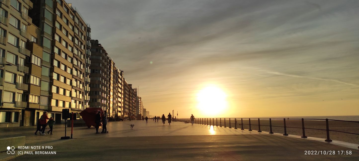 Oostende - great coast in stunning sunlight!