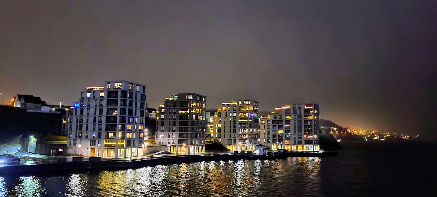 Hurtigruten Otto Sverdrup
Hamburg-Nordkap- Hamburg
13 de enero de 2022