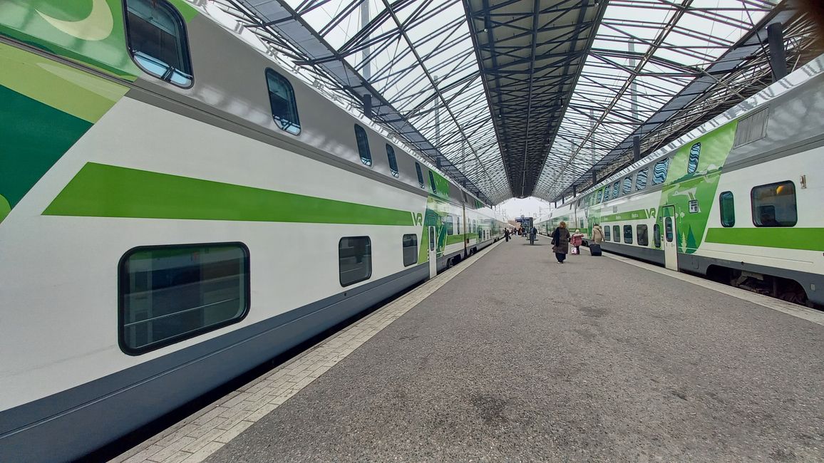 By train to the Northern Lights - From Abisko to Helsinki