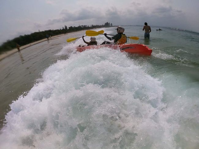 Cape byron kayaking