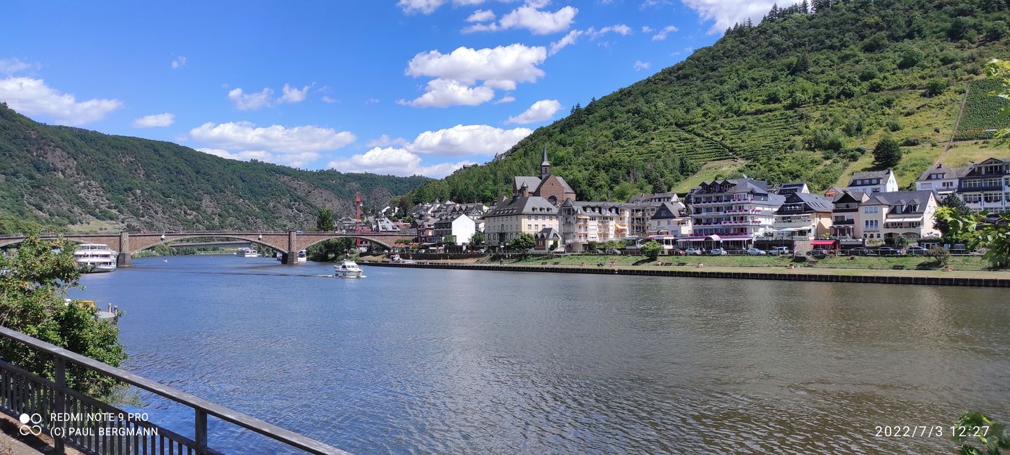 Visit the beautiful Moselle cities ZELL AN DER MOSEL, TRABEN-TRARBACH, BEILSTEIN (SCHLOSS METTERNICH) AND COCHEM
