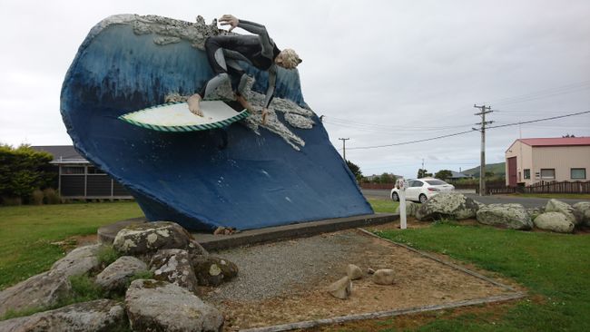 Giant Surfer, Colac Bay 