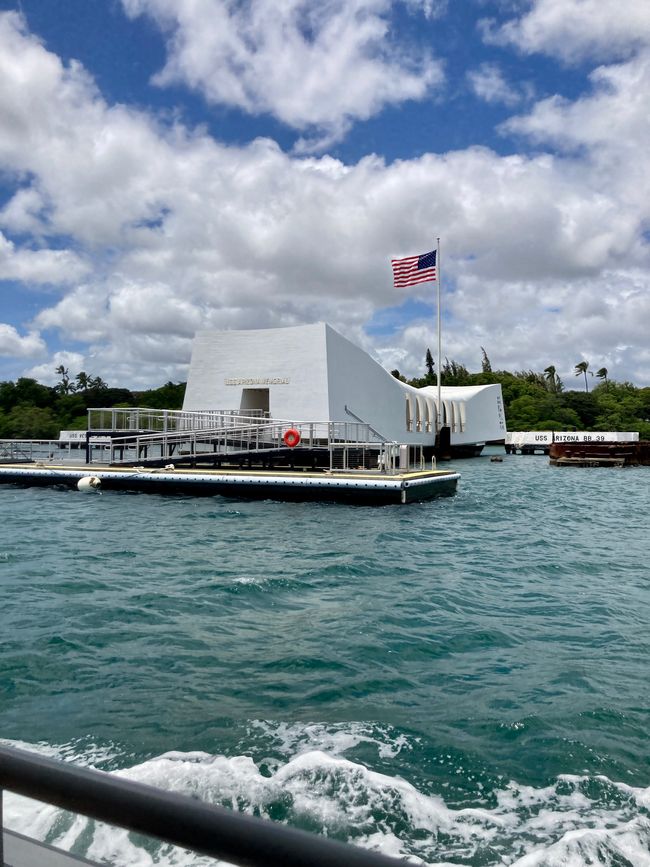 Pearl Harbor - USS Arizona Memorial