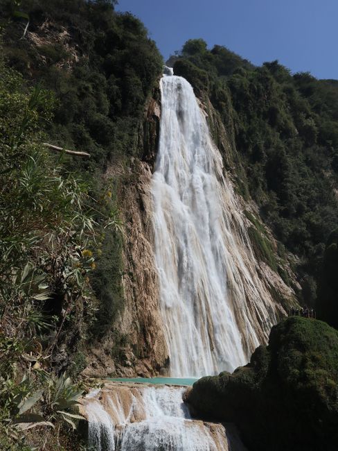 Unser neuer höchster Wasserfall ^^ (Tag 160 der Weltreise)