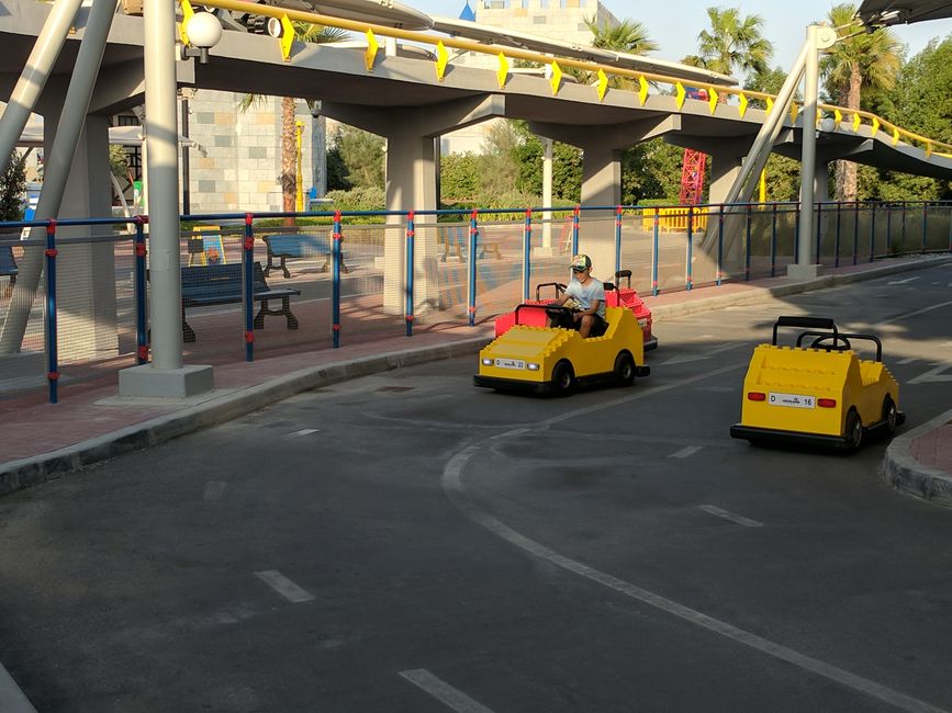Legoland - Driving School
