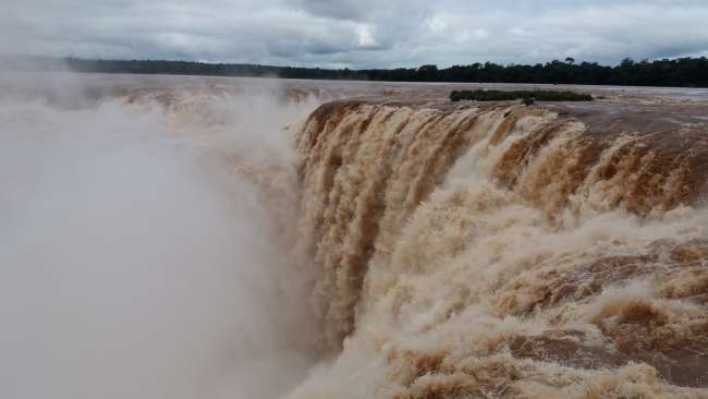 Puerto Iguazu - even more water