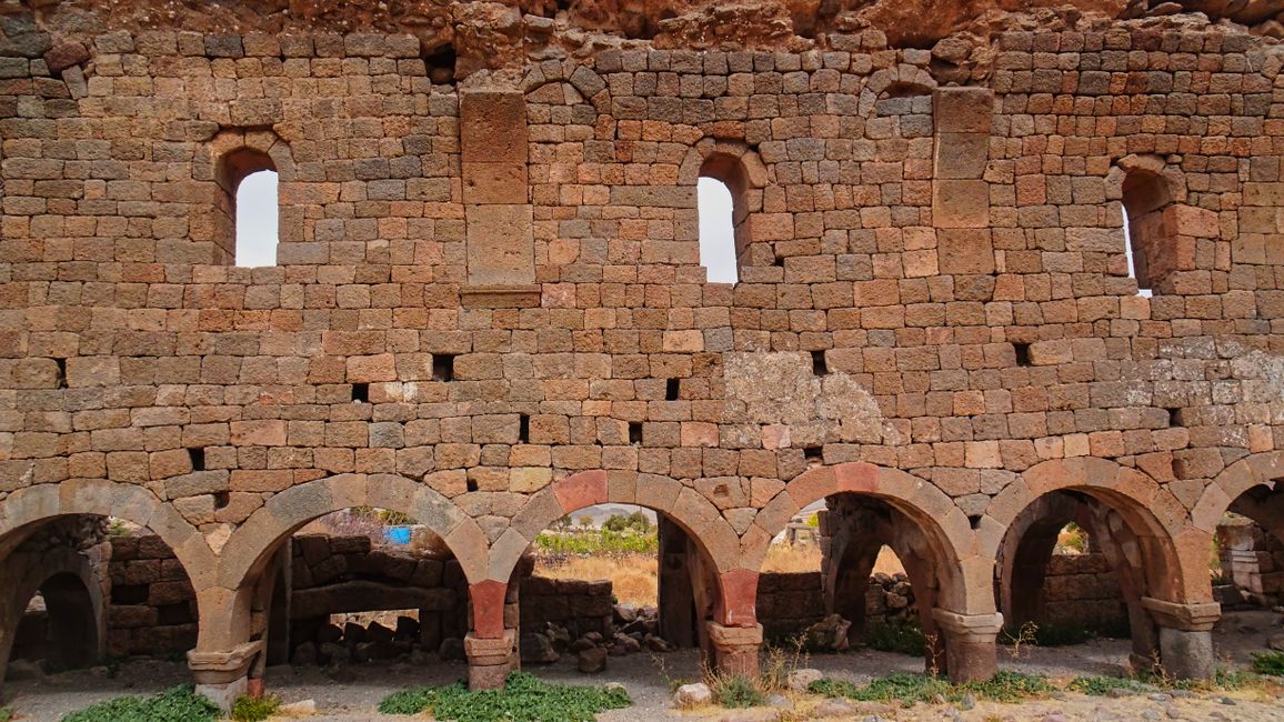 Basilica of Mahdenşeri (Barata)