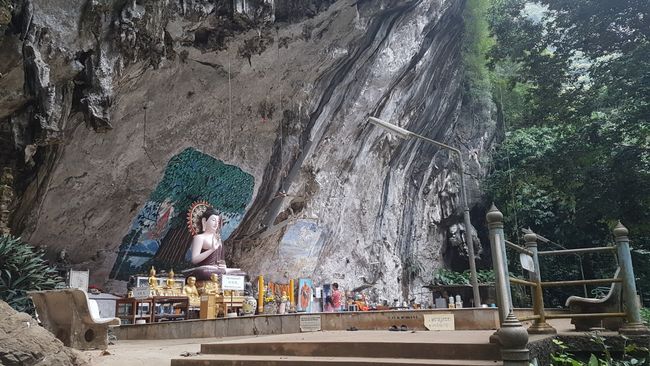 Visit to the Tiger Cave Temple in Krabi.