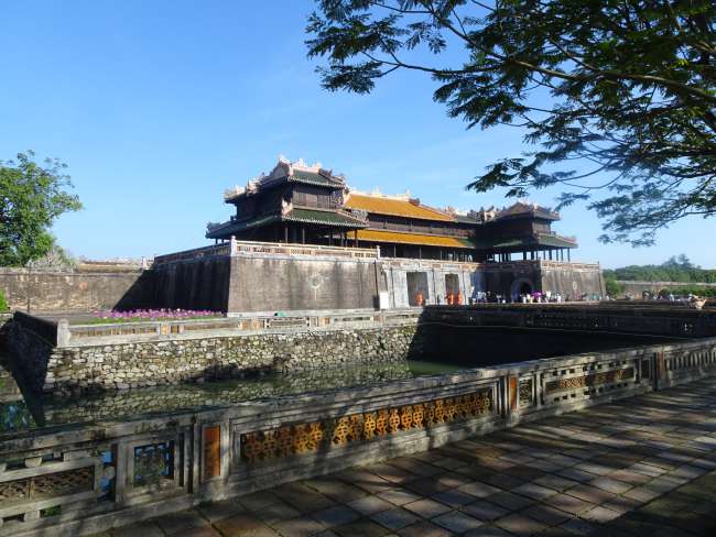 Vavahady lehibe mankany Hue Citadel