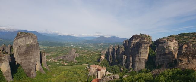Greece can offer more than beautiful islands - Floating Monasteries of Metéora