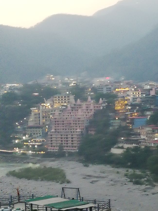 Rooftop with a view of the Ganges and the mountains