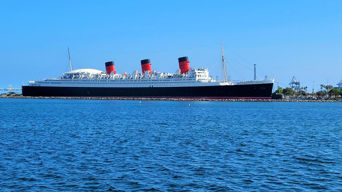 Queen Mary ...