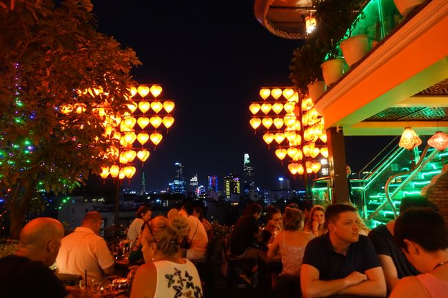 charming sky bar with view of the skyline