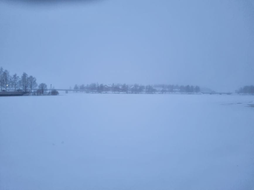 0402: Oulu - a day of snowstorm
