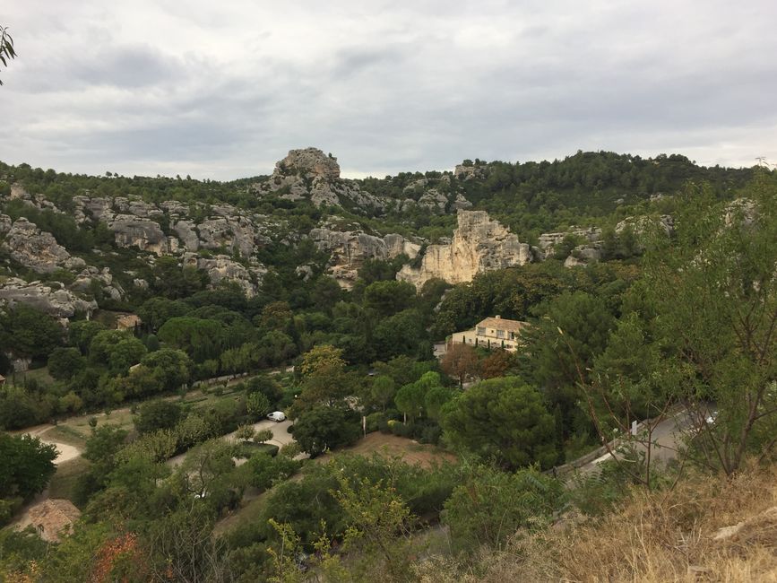 Arles, Fontvieille, Gordes & Les Baux-de-Provence