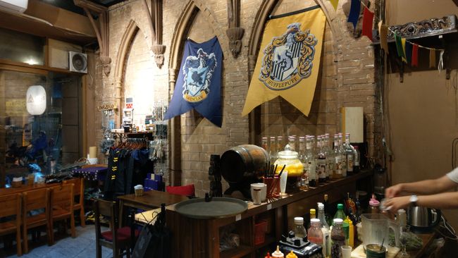 The 'Always' café in Harry Potter style