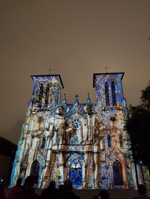 San Fernandokirche in San Antonio mit tollem Lichtspiel