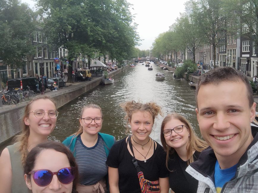 The gang in front of the canals