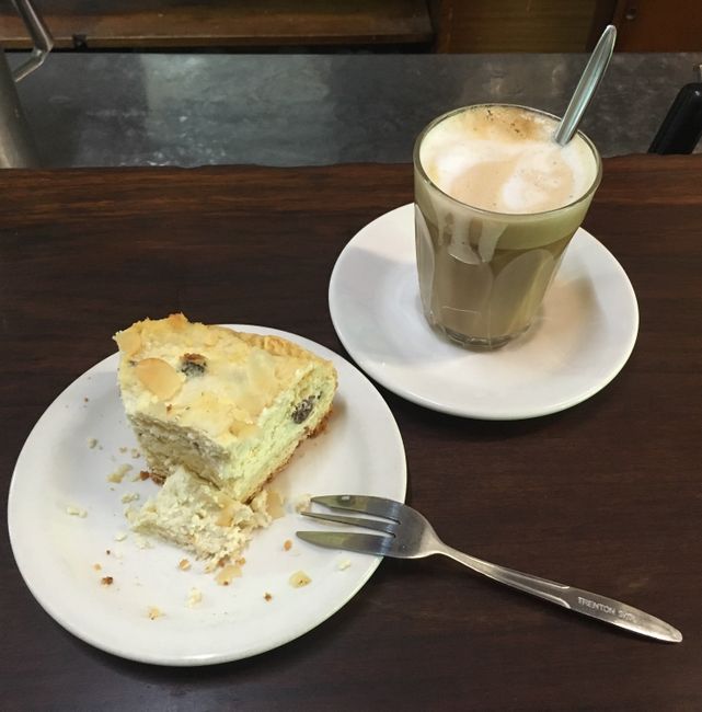 Bester Kaffee & Kuchen @ Pellegrini's Espresso Bar