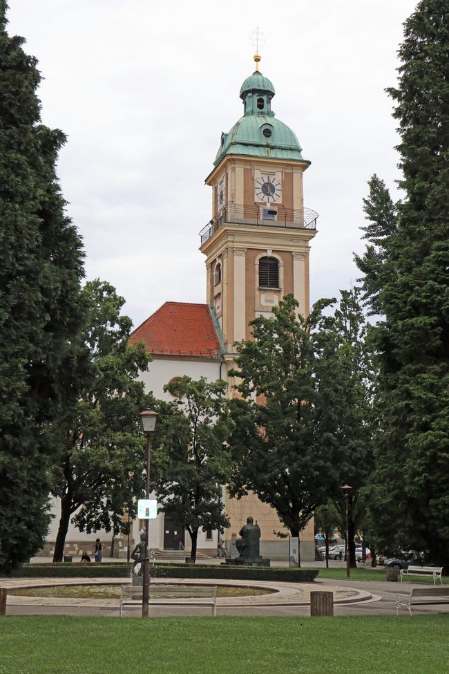 Der Blick auf den Turm der Domkirche.