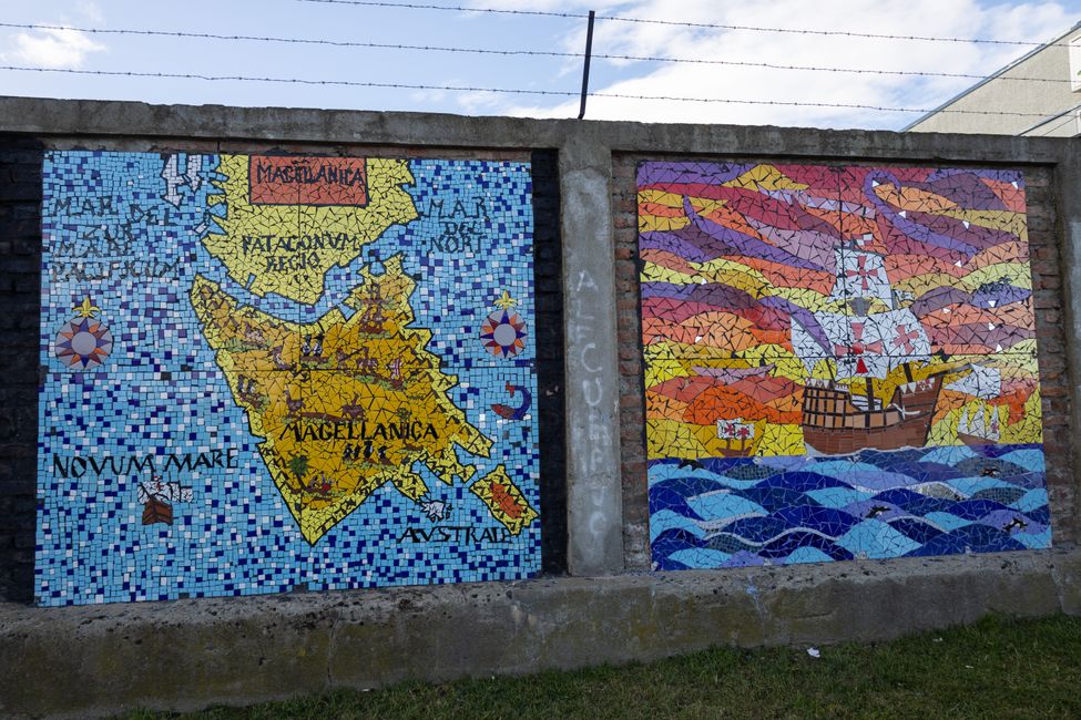 The residents of Punta Arenas know how to make their gray barbed-wire walls look attractive