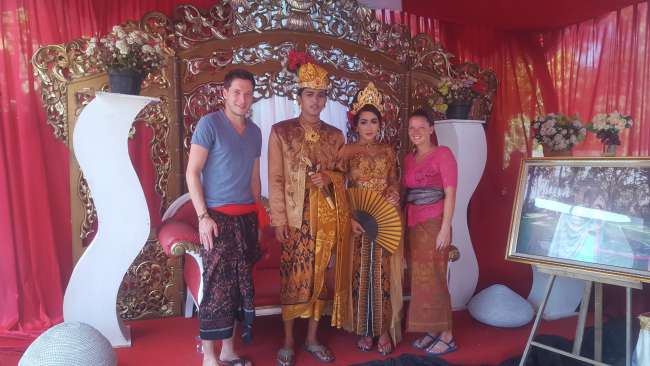 Cute Nemos & traditional Balinese wedding