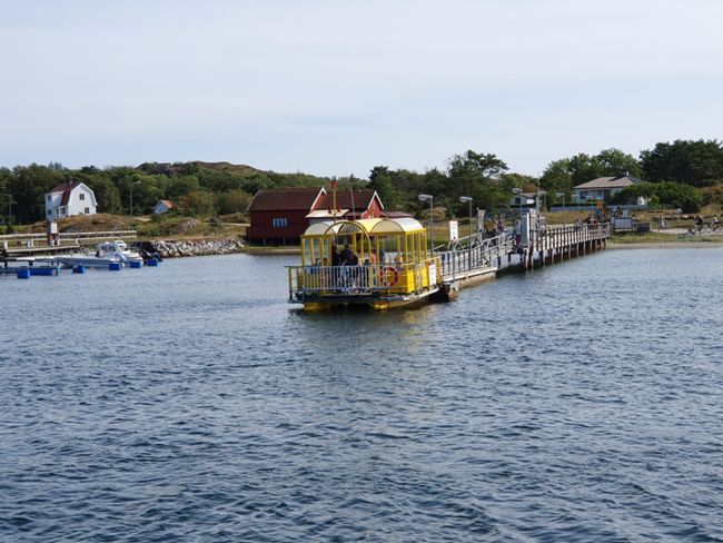 Cable ferry between Syd and Nordkoster