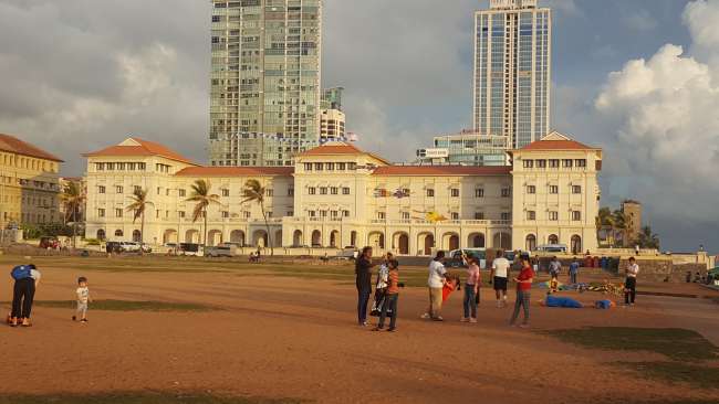 noch die letzten Fotos aus Sri Lanka. Galle Face Hotel