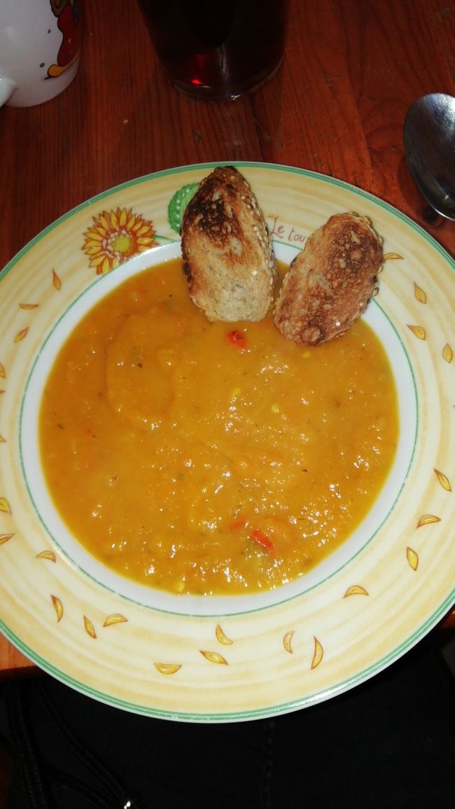 Vegan pumpkin potato soup