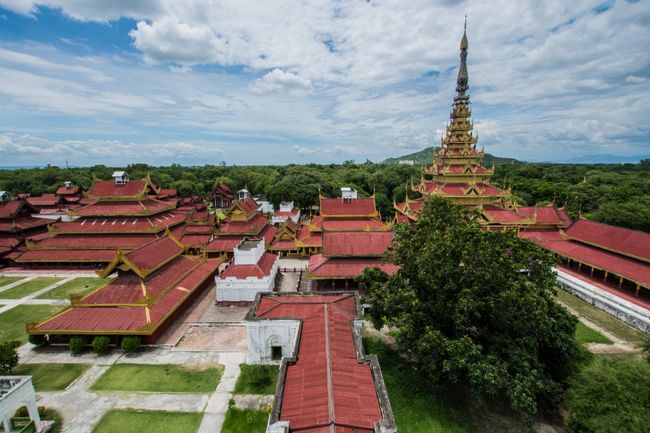 Tag 124: exploring Mandalay as a group of four