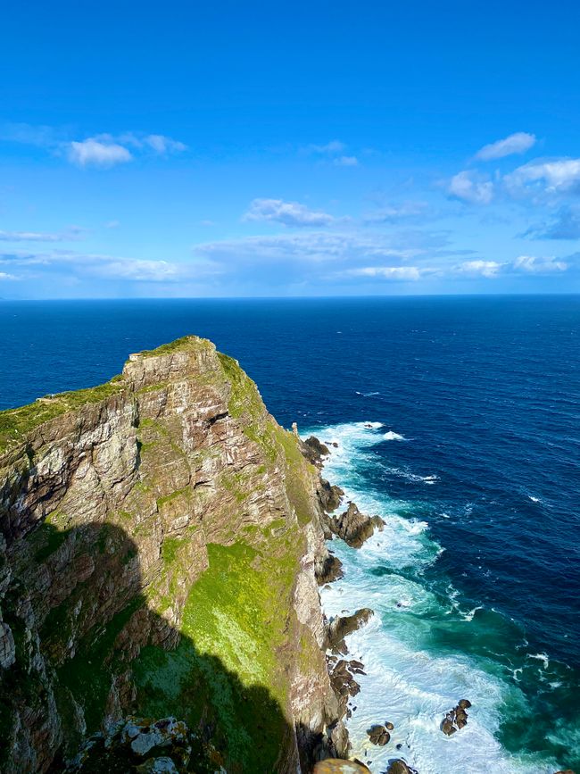 At Cape Point, a cold Atlantic current and a warm current from the Indian Ocean come together. That's why Cape Point is often referred to as the meeting point of the two oceans.