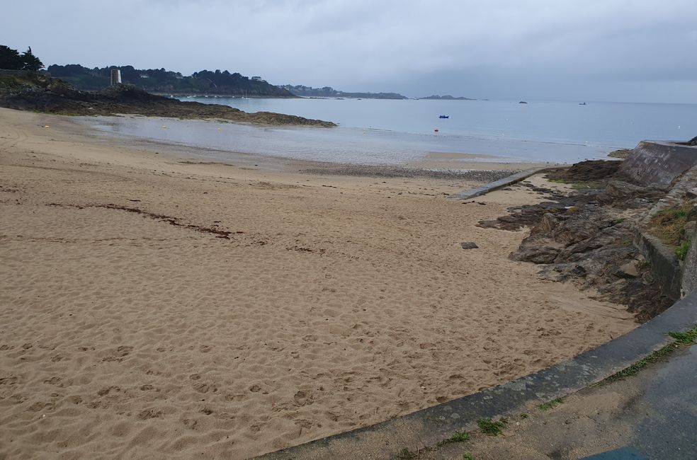 View of the beach in Dinard