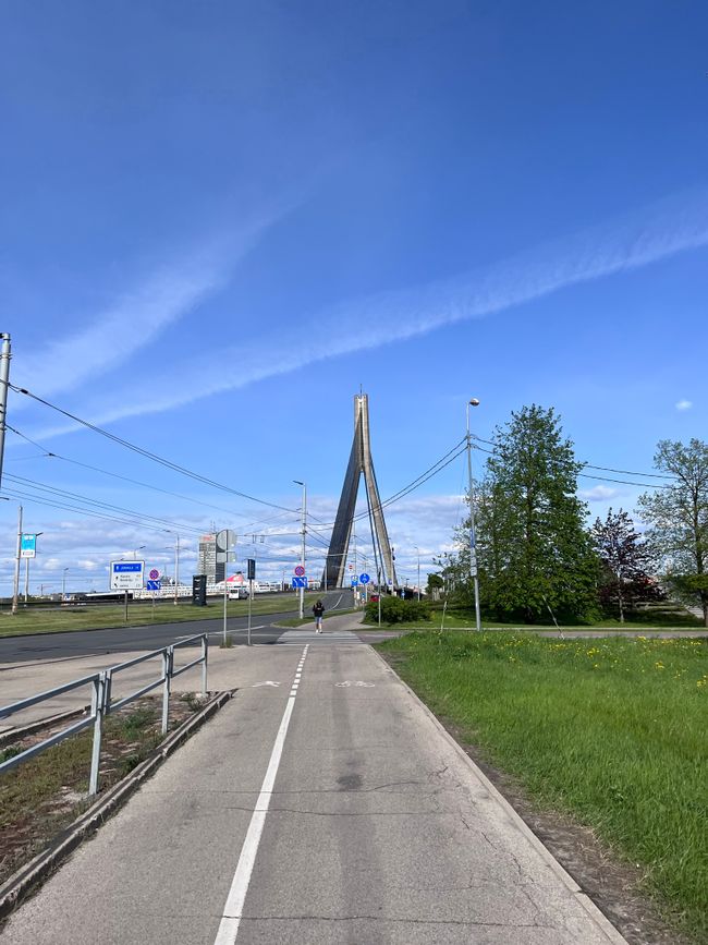 Brücke über den Fluss DAUGAVA