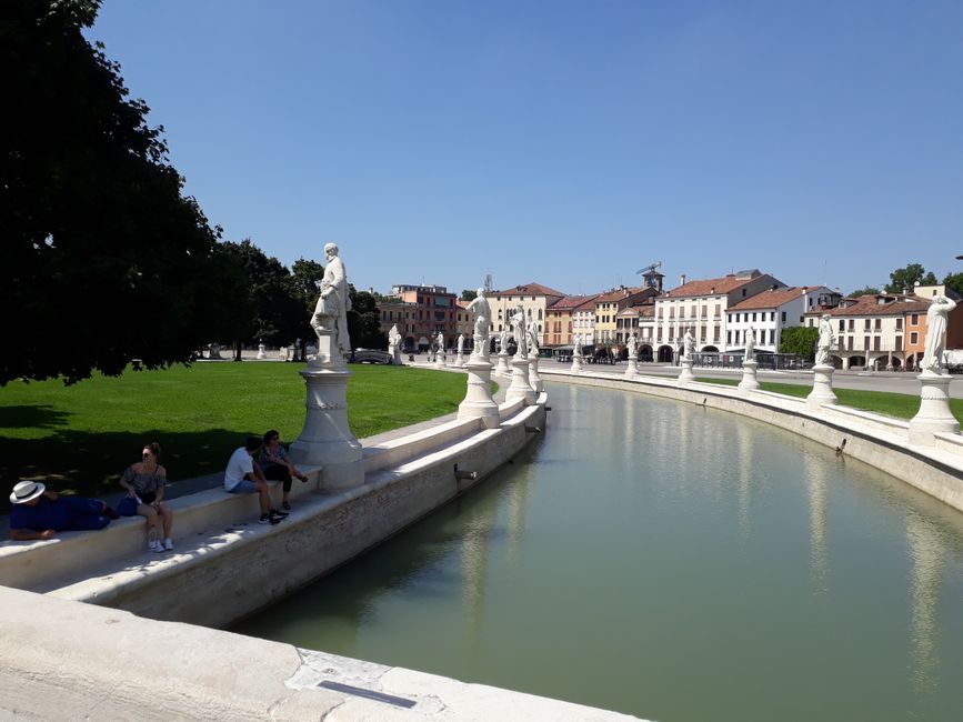 A beautiful park in the heart of Padua.