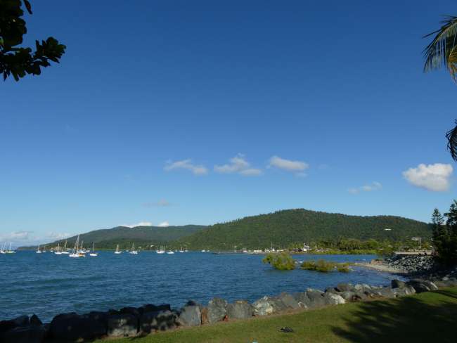 View from the promenade in Airlie Beach