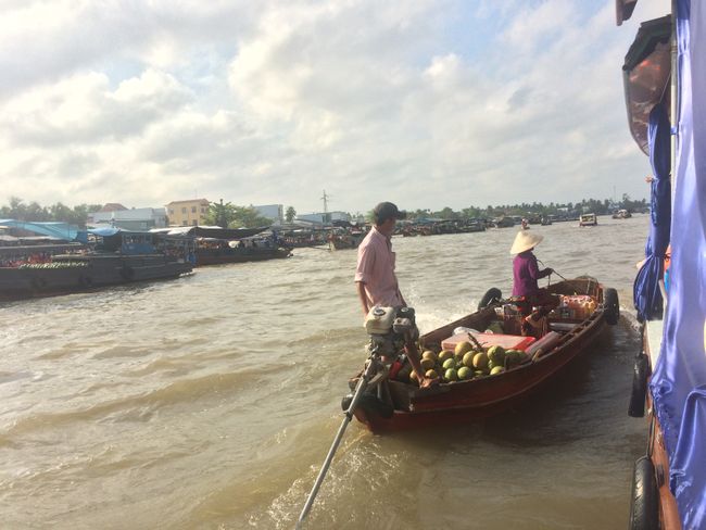 Mekong Delta - Kokosnüsse und gegrillte Ratten