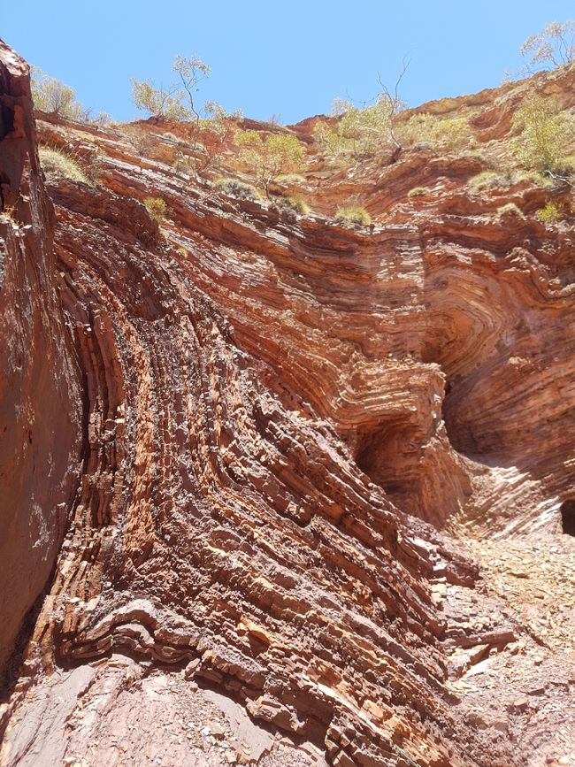 Folds created by volcanic activity in Hammersley Gorge