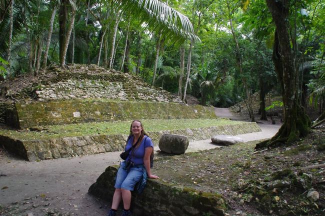 Das kleinste Juego de Pelota der Maya-Welt