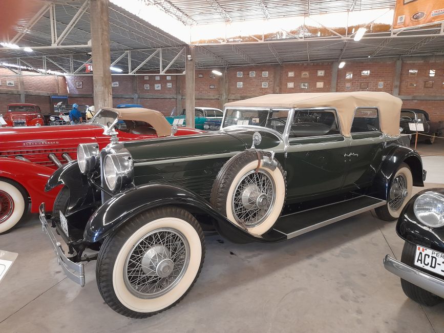 Visita de Martin a un museo privado de automóviles