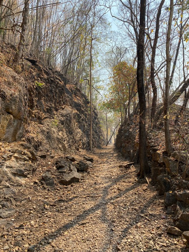 04.02.2023 – Der Hellfire Pass und die Erawan-Wasserfälle in Kanchanaburi