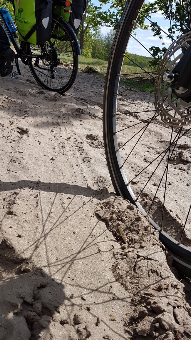 Alemania: Maysa a panagpasiar iti bisikleta nga agturong idiay BaLi