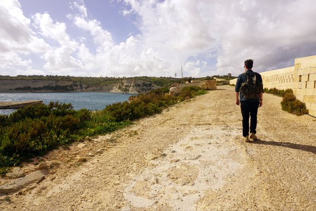 Malta - Spaziergang auf den Klippen