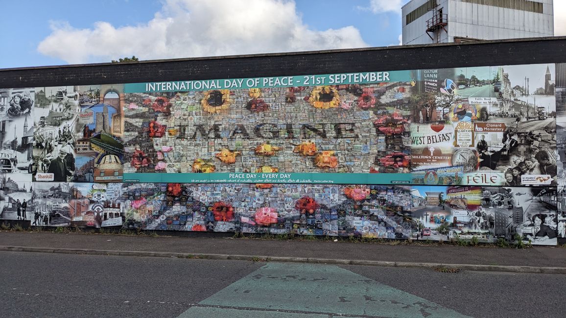 Von Glasgow nach Dublin: Ein Monster, ein Schiff und die Friedenswand in Belfast⛴️